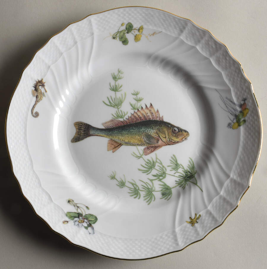 Quenelle (Scalloped) Luncheon Plate by Ginori 1735-1