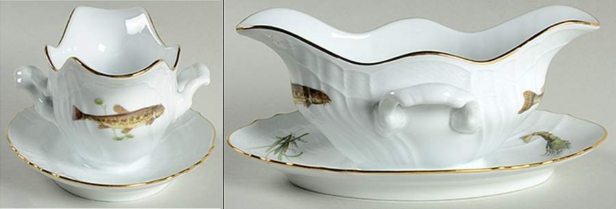 Quenelle (Scalloped) Gravy Boat with Attached Underplate by Ginori 1735-1