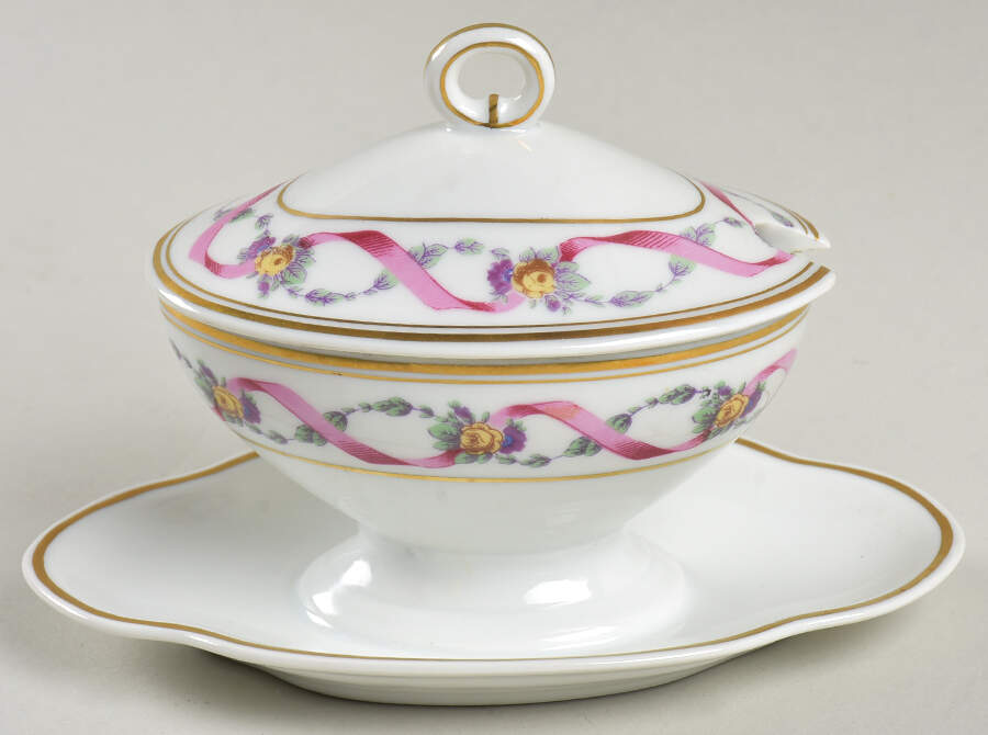 Rapallo Oval Mustard W/Lid & Attached Underplate by Ginori 1735-1