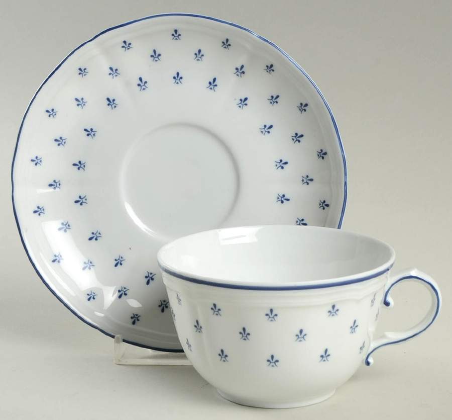 Royal Blue Flat Cup & Saucer Set by Ginori 1735-1