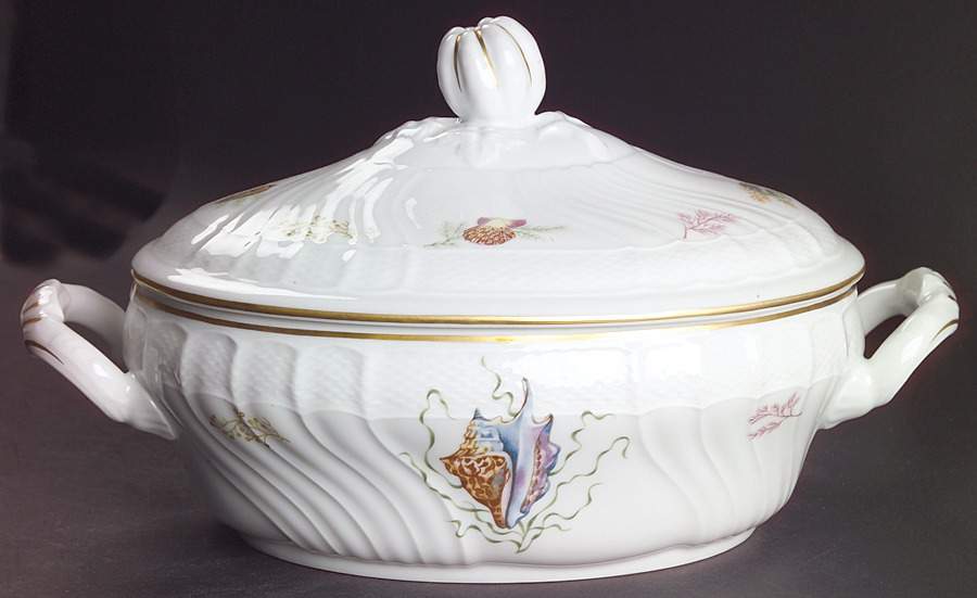 Shells Tureen &  Lid by Ginori 1735-1