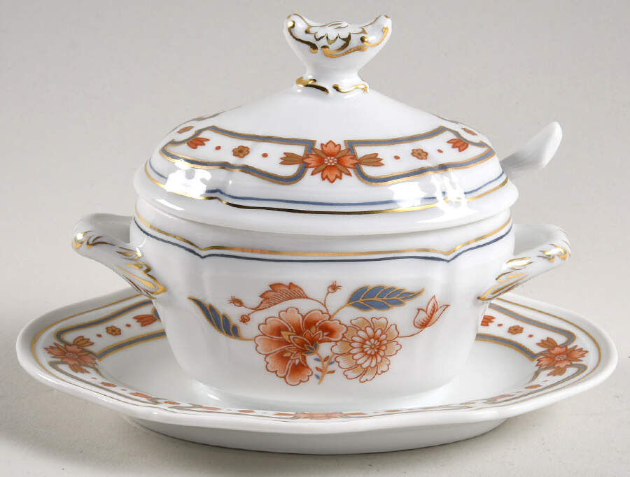 Taormina Oval Mustard w/Lid, Attached Underplate & Spoon by Ginori 1735-1