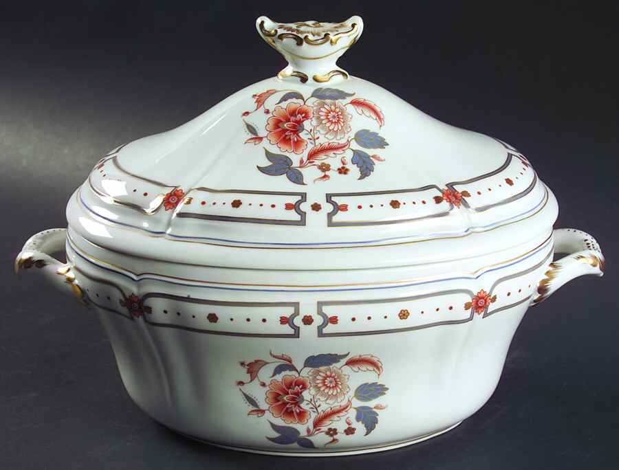 Taormina Tureen &  Lid by Ginori 1735-1