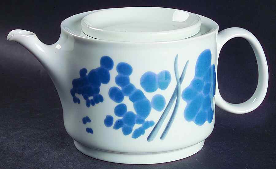 Tokay Teapot & Lid by Ginori 1735-1