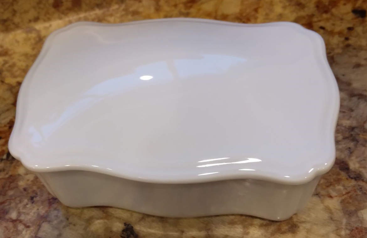 White Antico Doccia 5" Rectangular Box W/Lid by Ginori 1735-1