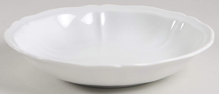 White Antico Doccia Rim Soup Bowl by Ginori 1735-1