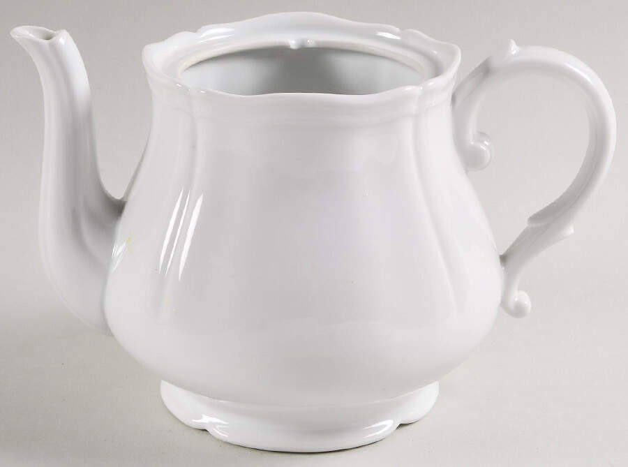 White Antico Doccia Teapot No Lid by Ginori 1735-1