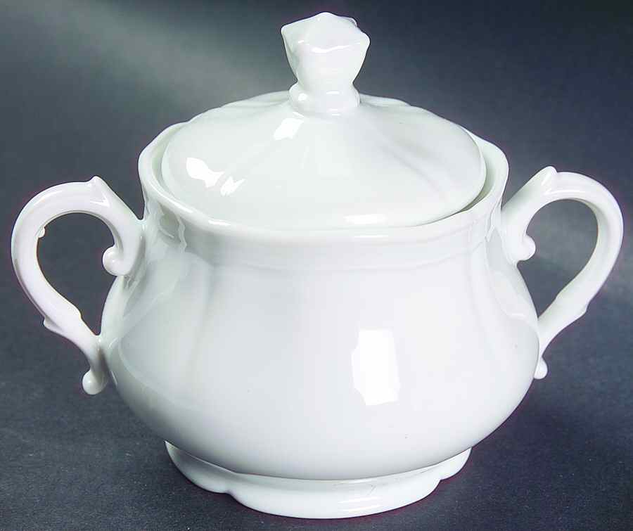 White Antico Doccia Sugar Bowl & Lid by Ginori 1735-1