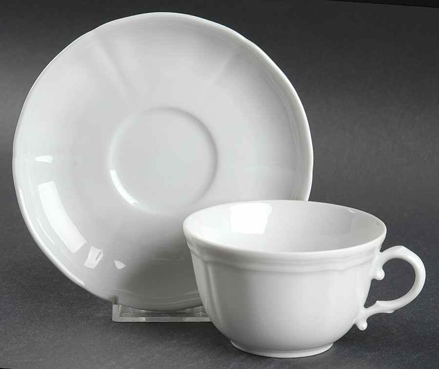 White Antico Doccia Flat Cup & Saucer Set by Ginori 1735-1