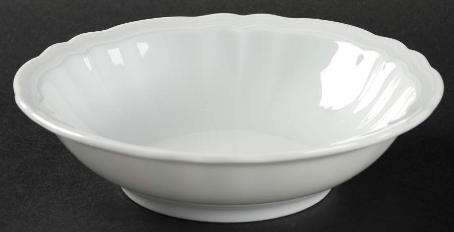 White Antico Doccia Fruit/Dessert (Sauce) Bowl by Ginori 1735-1