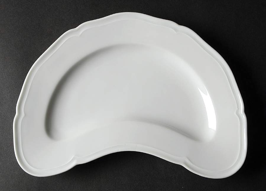 White Antico Doccia Crescent Salad Plate by Ginori 1735-1