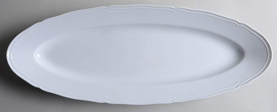 White Antico Doccia 23" Fish Platter by Ginori 1735-1