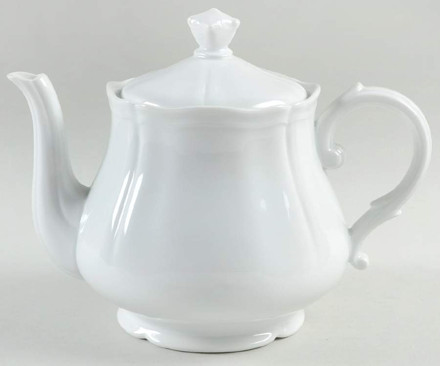 White Antico Doccia Teapot & Lid by Ginori 1735-1