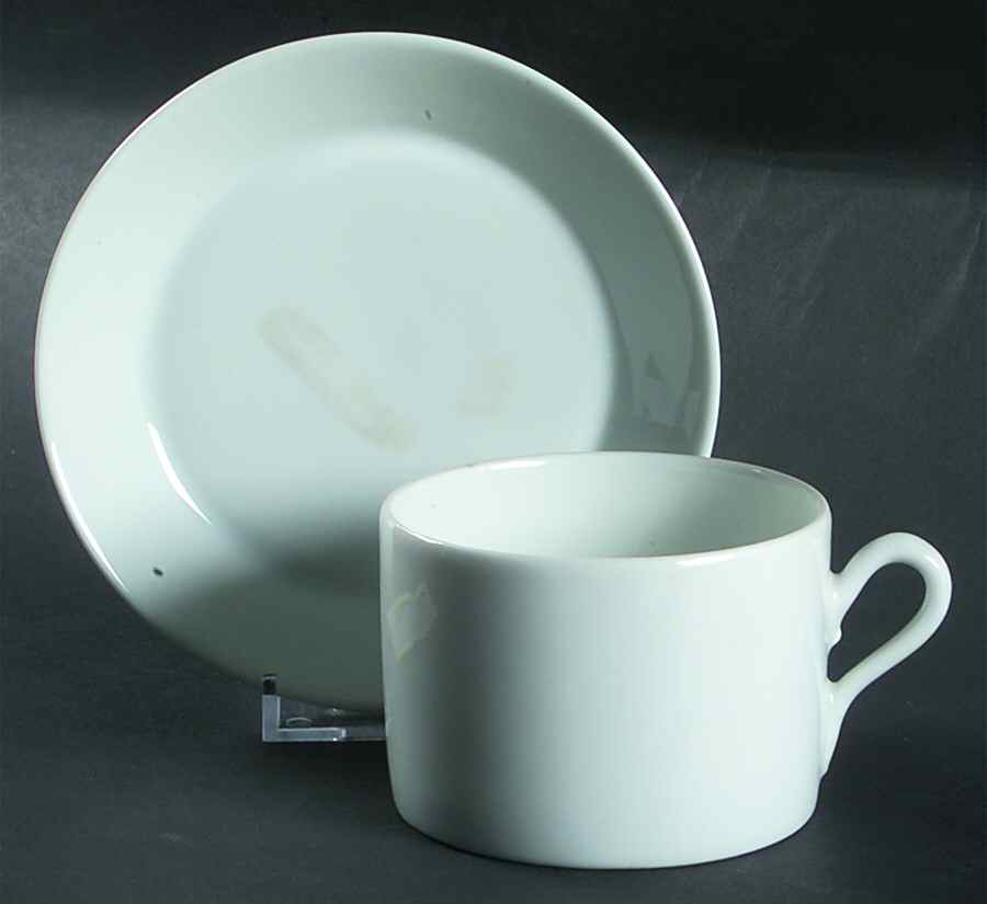 White Impero Flat Cup & Saucer Set by Ginori 1735-1