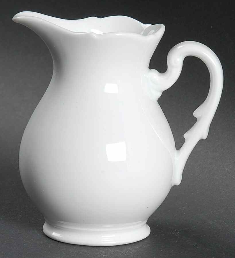 Museo White Creamer by Ginori 1735-1