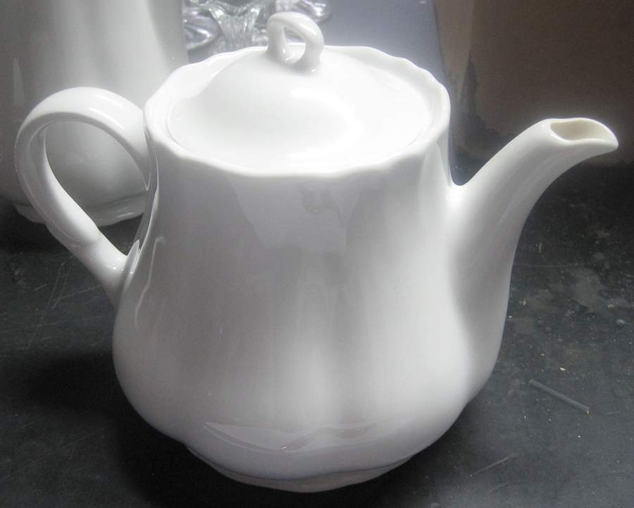 White Petalo Teapot & Lid by Ginori 1735-1