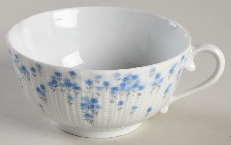 Bluet Footed Cup by Giraud China-1