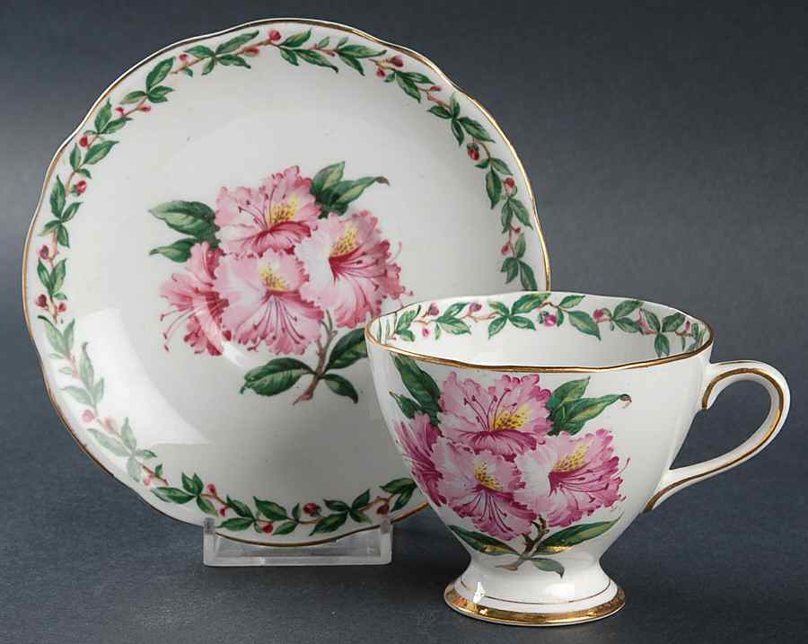 Laurel Time Footed Cup & Saucer Set by Gladstone-1