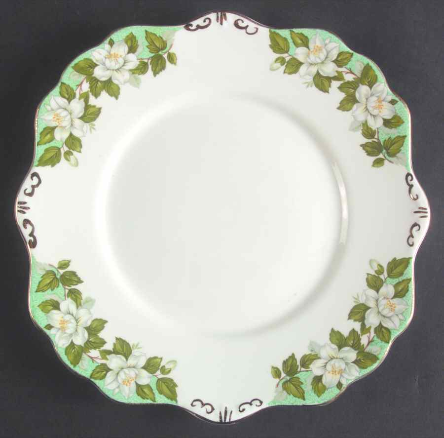 Montrose Square Handled Cake Plate by Gladstone-1