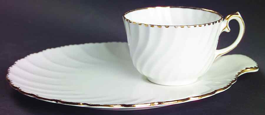 Old Grecian Flute Gold (Gold Dots On Edge) Snack Plate & Cup Set by Gladstone-1