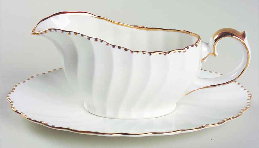 Old Grecian Flute Gold (Gold Dots On Edge) Gravy Boat & Underplate by Gladstone-1