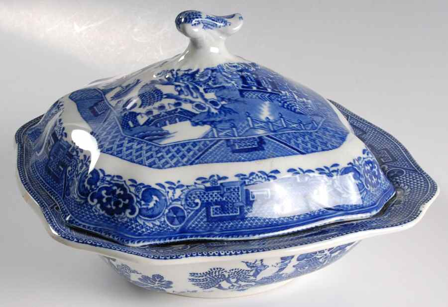 Willow Blue Square Covered Vegetable by Globe Pottery (England)-1