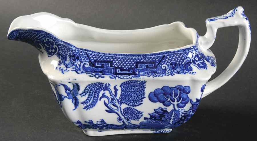 Willow Blue Gravy Boat by Globe Pottery (England)-1