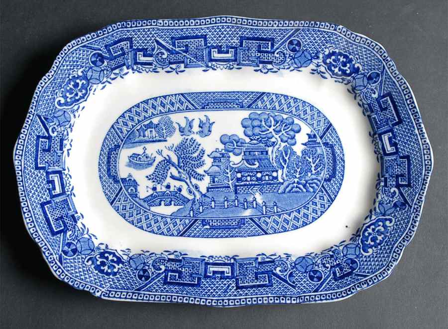 Willow Blue 10" Oval Serving Platter by Globe Pottery (England)-1