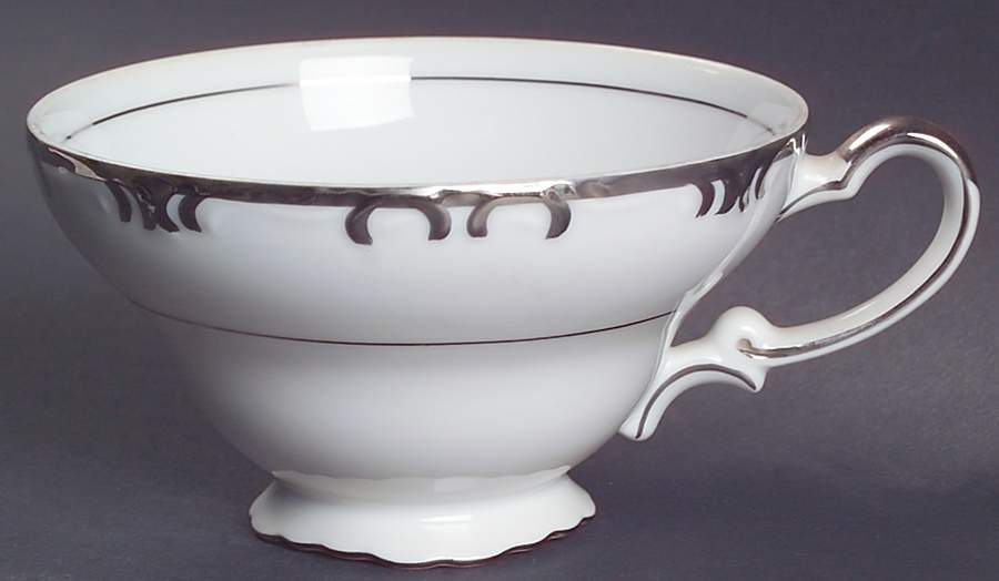 Baronet Footed Cup by Gold China-1