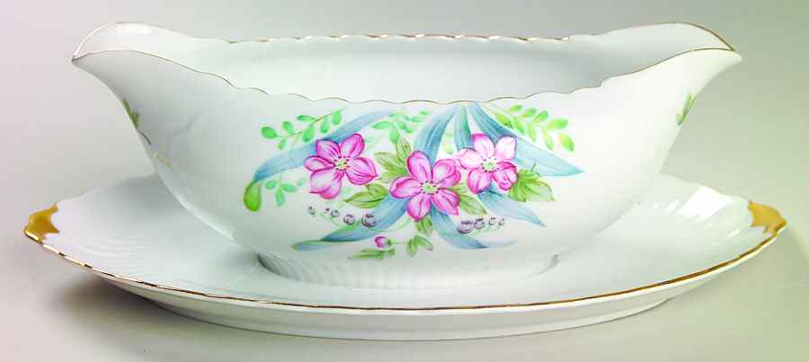 Belle Gravy Boat with Attached Underplate by Gold China-1
