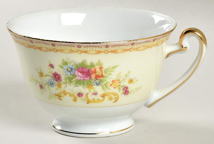 GOC10 Footed Cup by Gold China-1