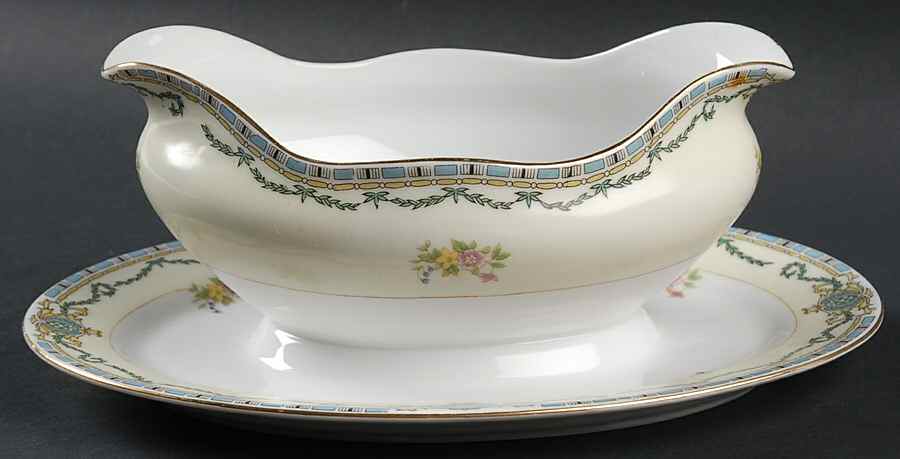 GOC4 Gravy Boat with Attached Underplate by Gold China-1