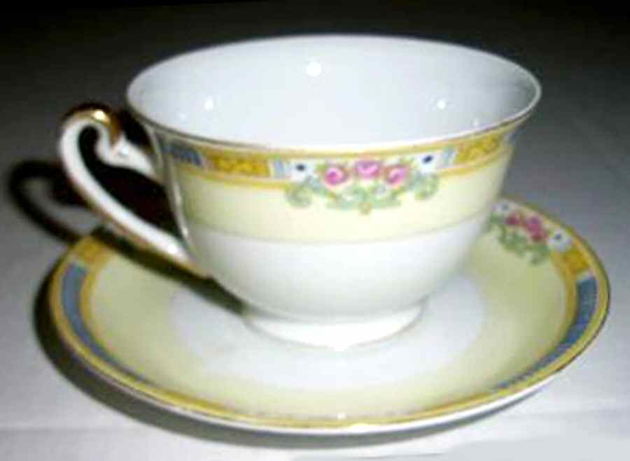 GOC7 Footed Cup & Saucer Set by Gold China-1