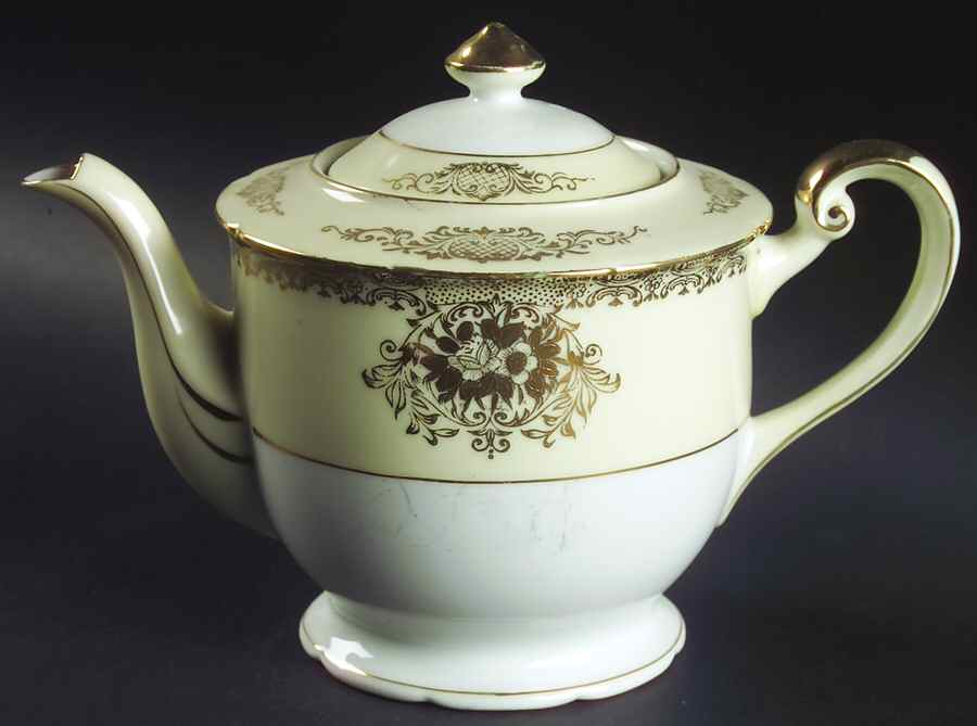 GOD1 Teapot & Lid by Goldena-1