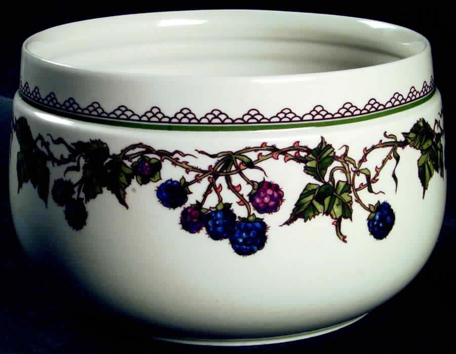 Brombeere 6" Salad Serving Bowl by Goebel-1