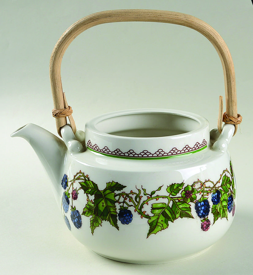 Brombeere Teapot No Removable Top Handle & No Lid by Goebel-1