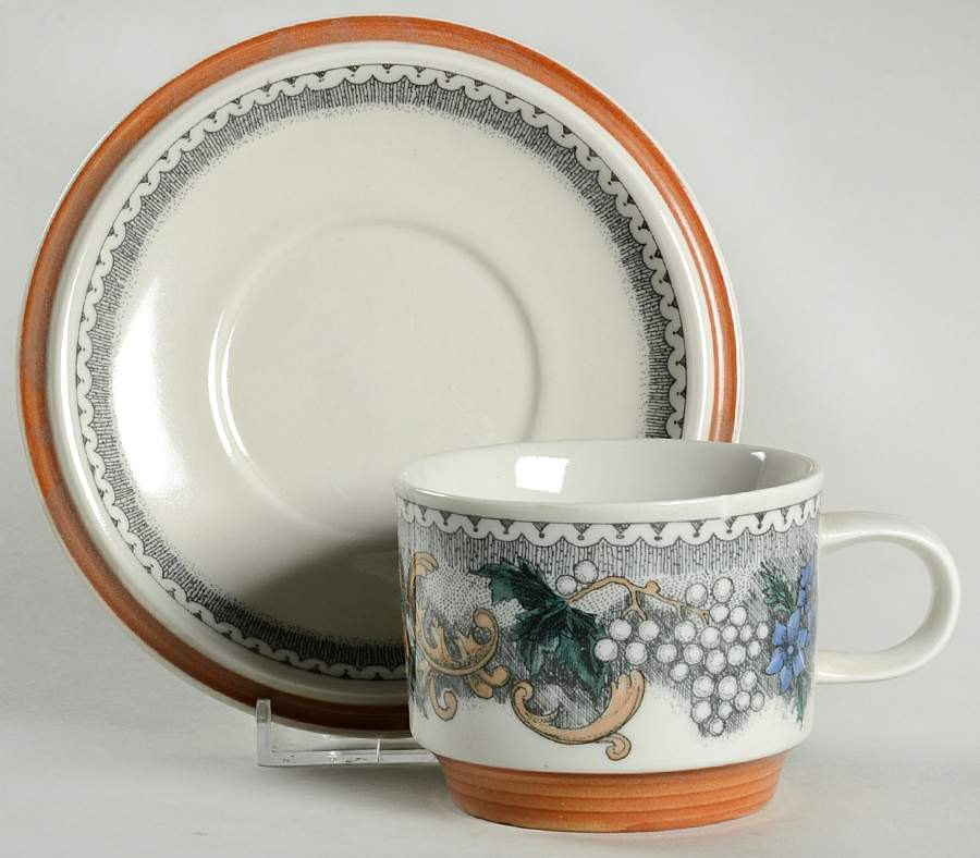 Burgund Flat Cup & Saucer Set by Goebel-1