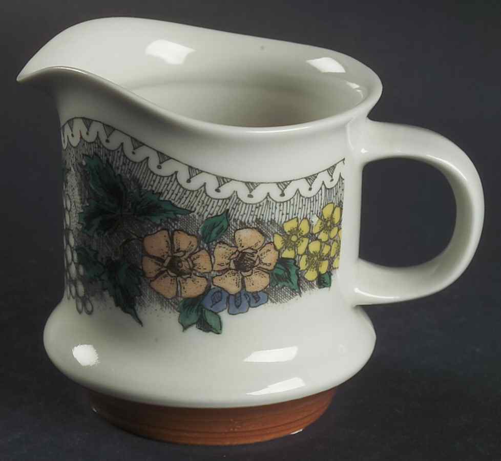 Burgund Creamer by Goebel-1