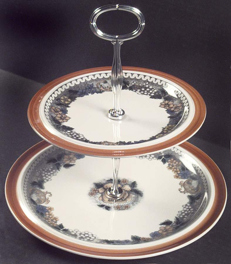 Burgund 6 5/8"-10"  2 Tiered Serving Tray (Dp, Sp) HC by Goebel-1