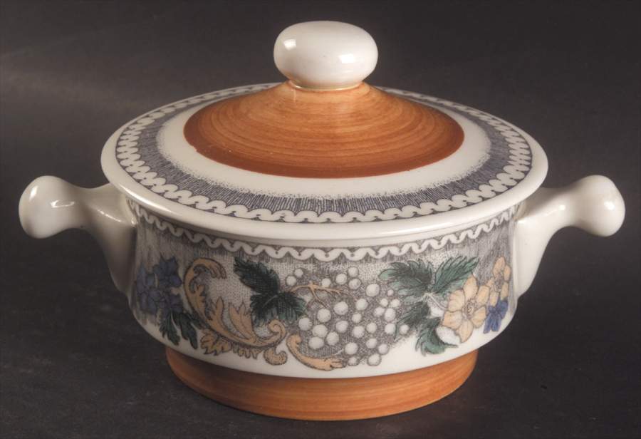 Burgund Cream Soup Bowl & Lid Set by Goebel-1