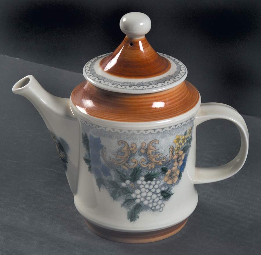 Burgund Small Coffee Pot & Lid by Goebel-1