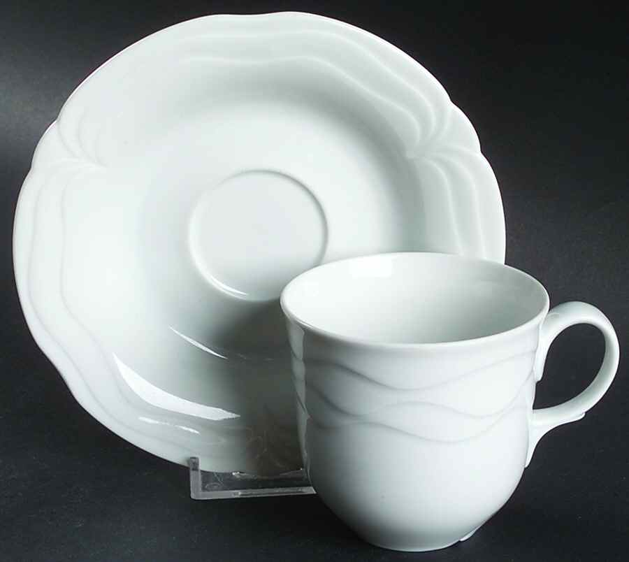 Plaza White Flat Cup & Saucer Set by Goebel-1