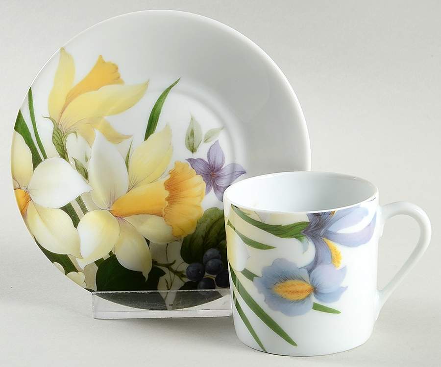 Narcissus Flat Demitasse Cup & Saucer Set by Bill Goldsmith-1