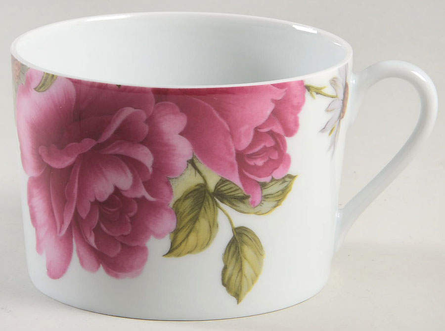 Victoria Oversized Cup by Bill Goldsmith-1