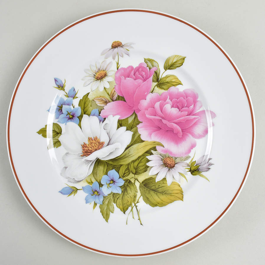 Victoria Service Plate (Charger) by Bill Goldsmith-1