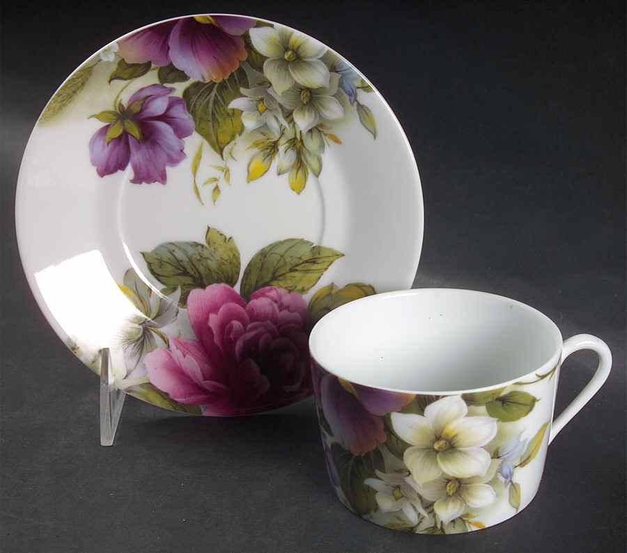 Victoria Flat Cup & Saucer Set by Bill Goldsmith-1