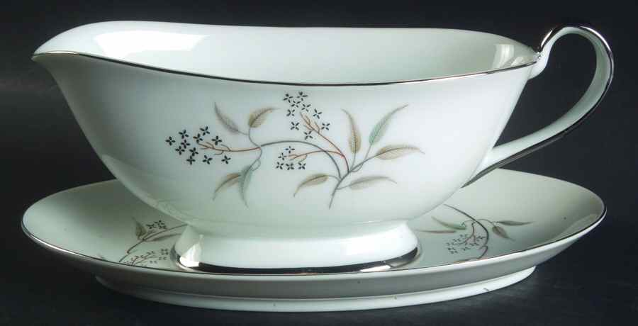 Alyson Gravy Boat & Underplate/Relish by Grace-1