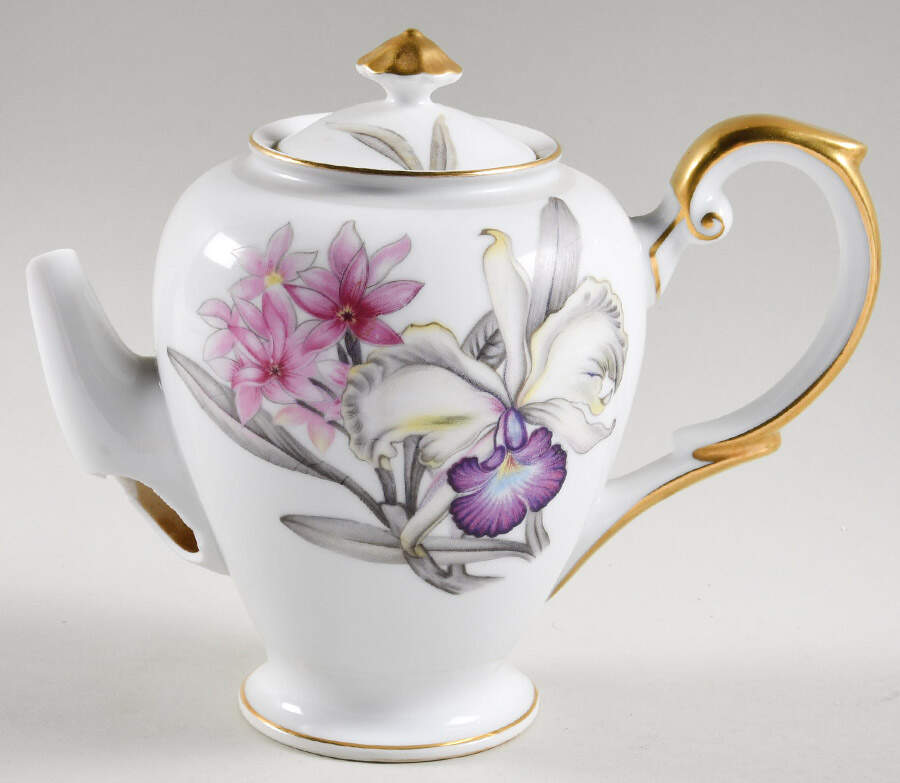 Charleston Coffee Pot & Lid by Grace-1