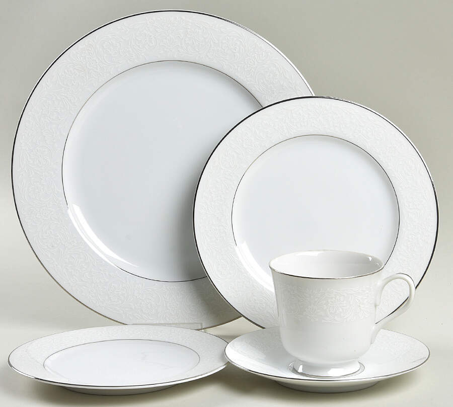 Concerto 40 Piece Estate Set by Grace-1