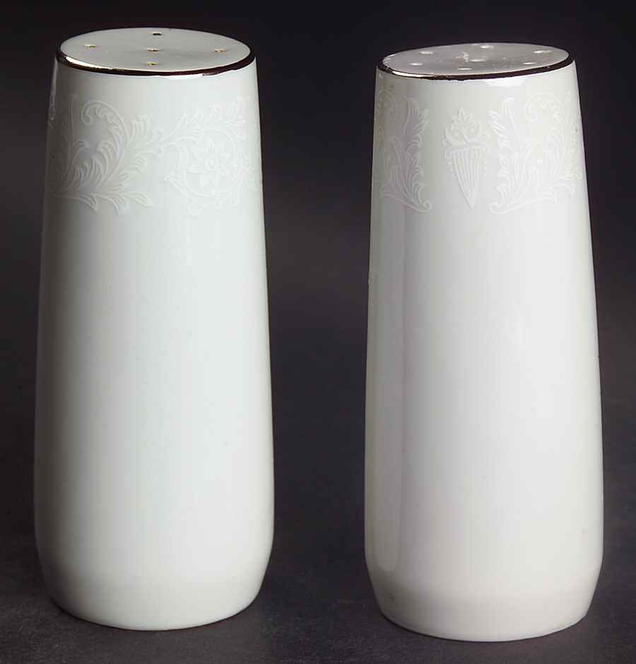 Concerto Salt & Pepper Set by Grace-1